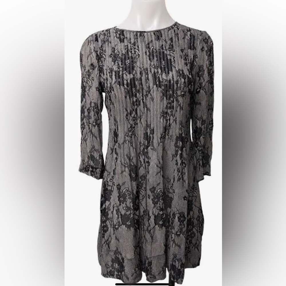 CLUB MONACO 100% Silk Dress.